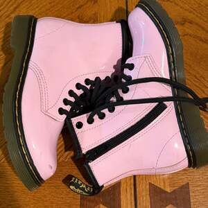 Dr. Martens 1460 J Kids Pale Pink Patent Leather Side Zip Boots - US 11